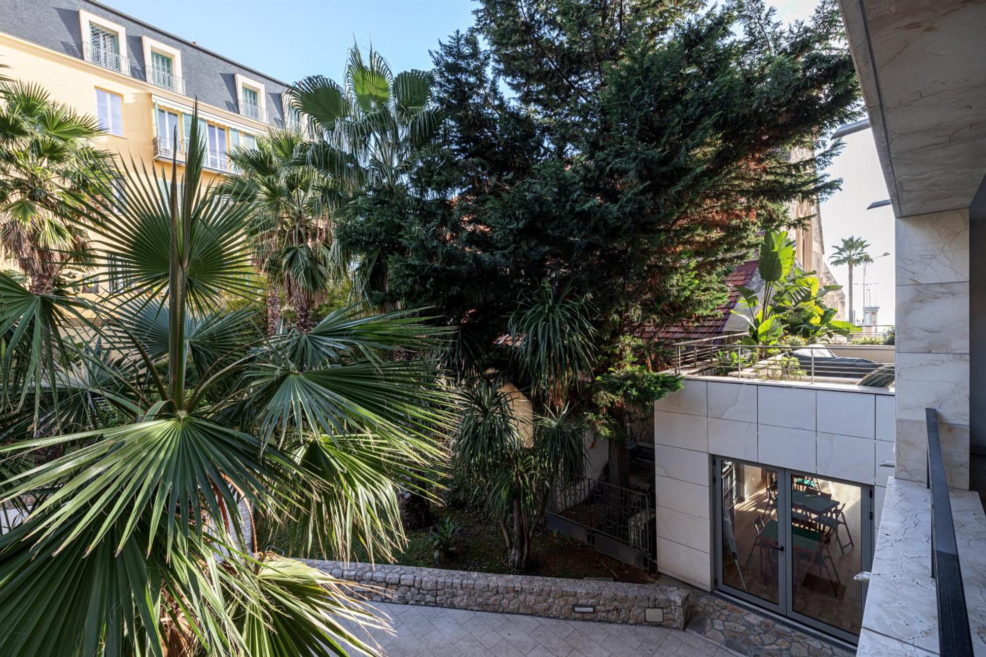 Centre Terrasse Climatisation 50m
