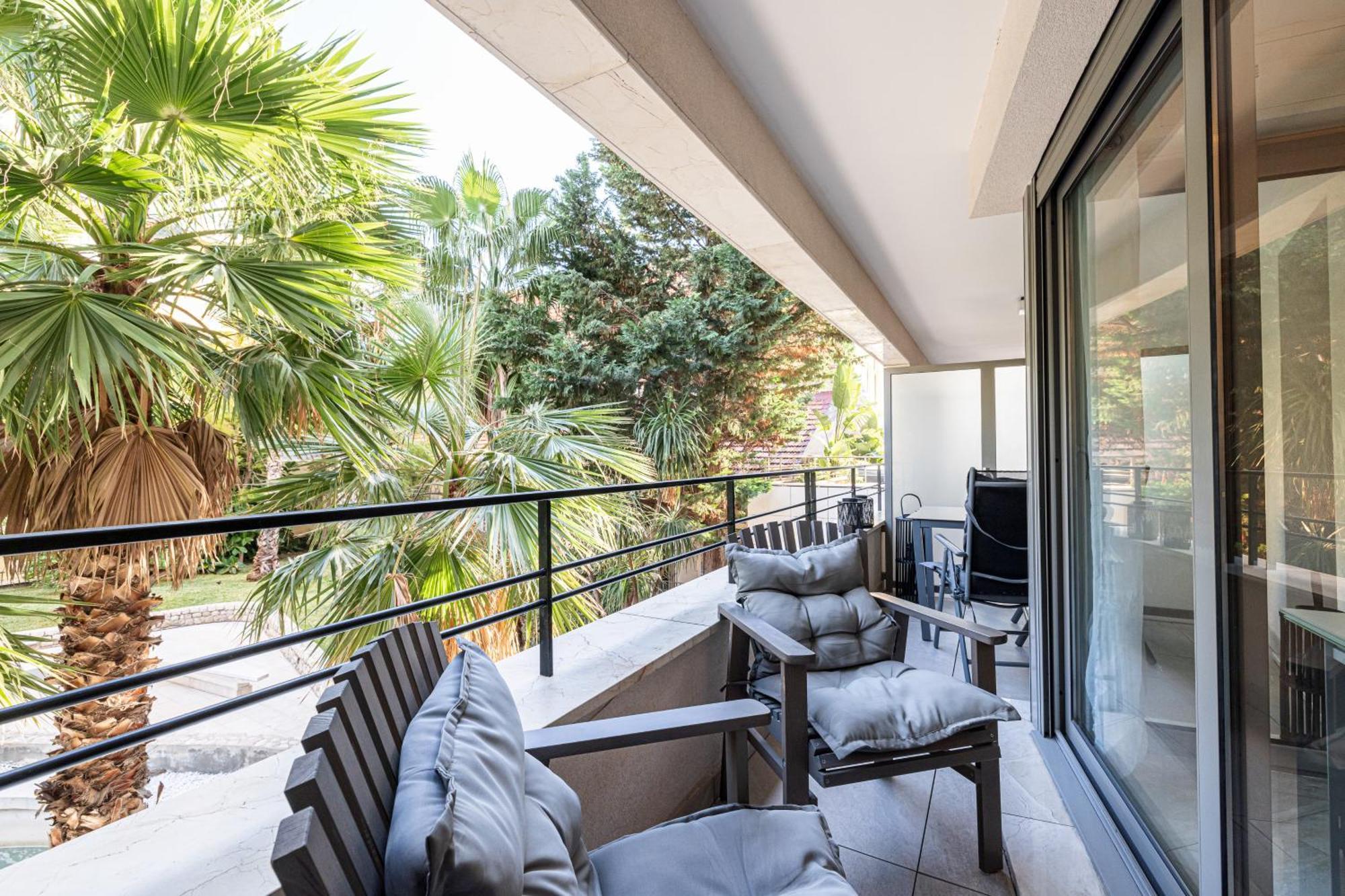 Centre Terrasse Climatisation 50m
